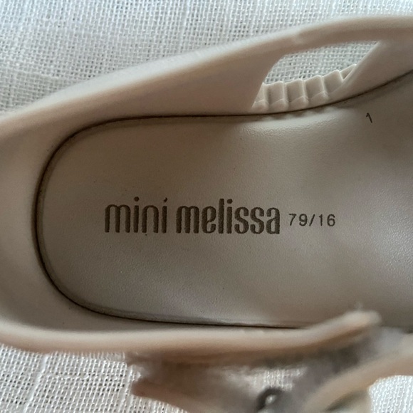 Mini Melissa Girl's Mini Aranha Jelly Flat Sandals White and Silver Glitter Sz 7 - Picture 11 of 14